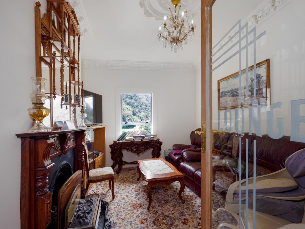 Otira Stagecoach Hotel Екстер'єр фото