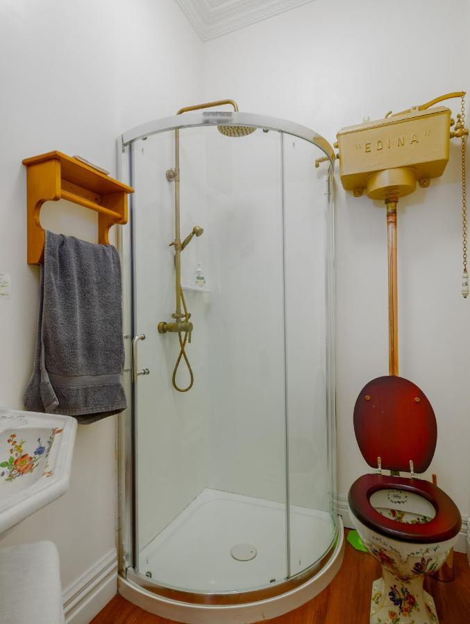 Otira Stagecoach Hotel Екстер'єр фото